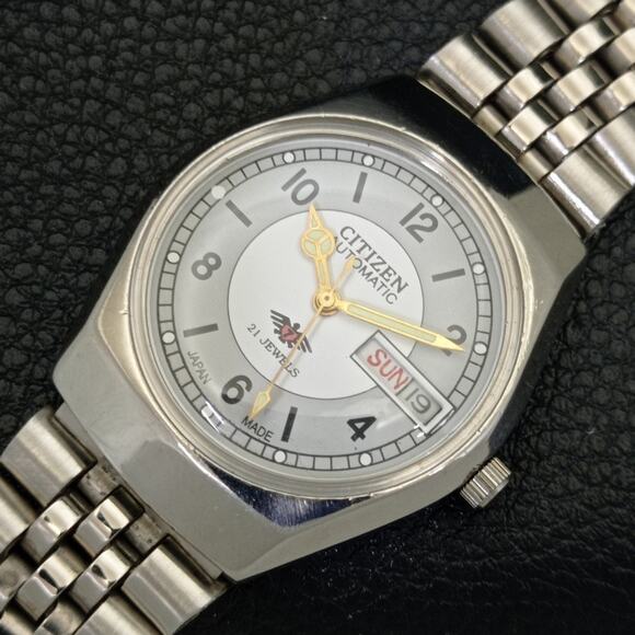 Vintage 1992 Citizen Automatic Mens Silver Watch W/daydate & Gold accents - Picture 6 of 10